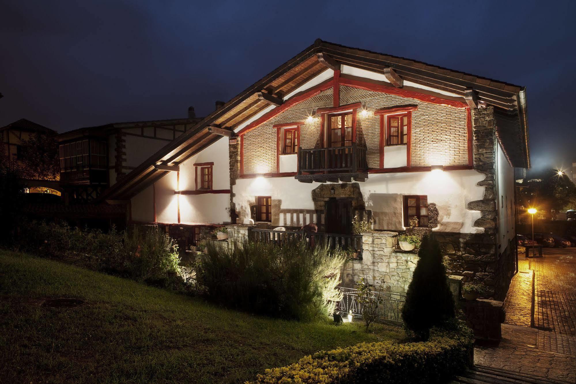 Hotel Iraragorri Galdakao Zewnętrze zdjęcie